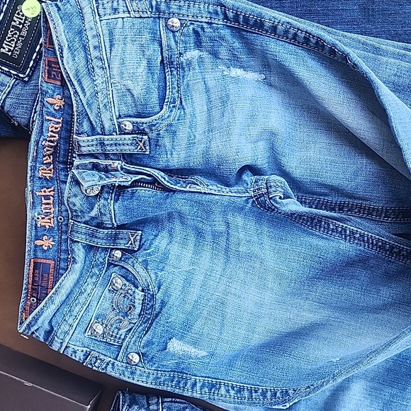 Jeans - Picture 2 of 6